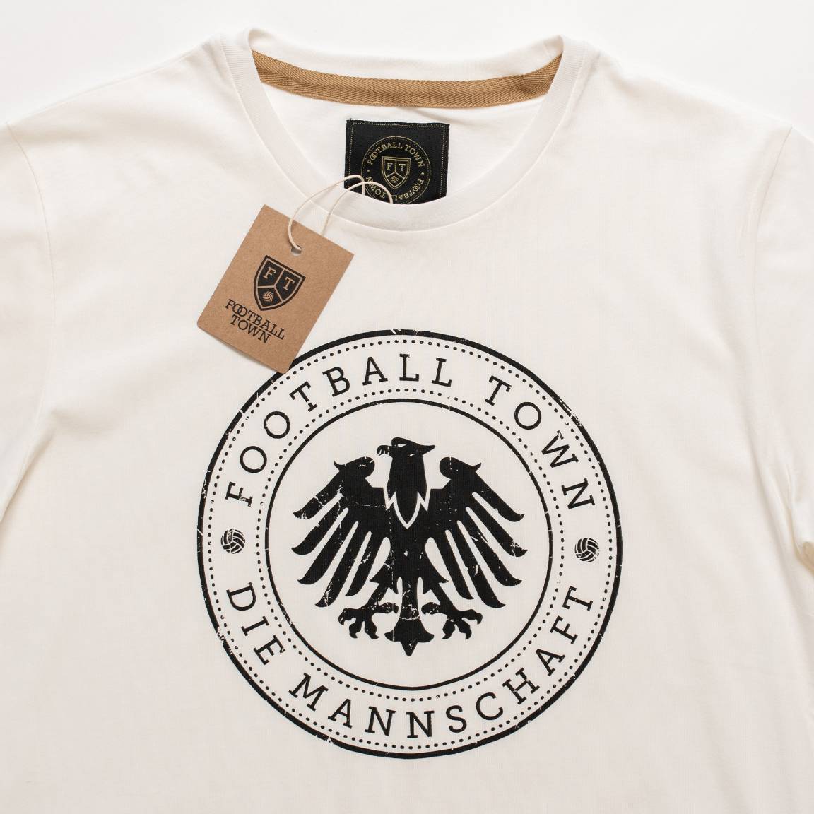 Die Adler Insignia White